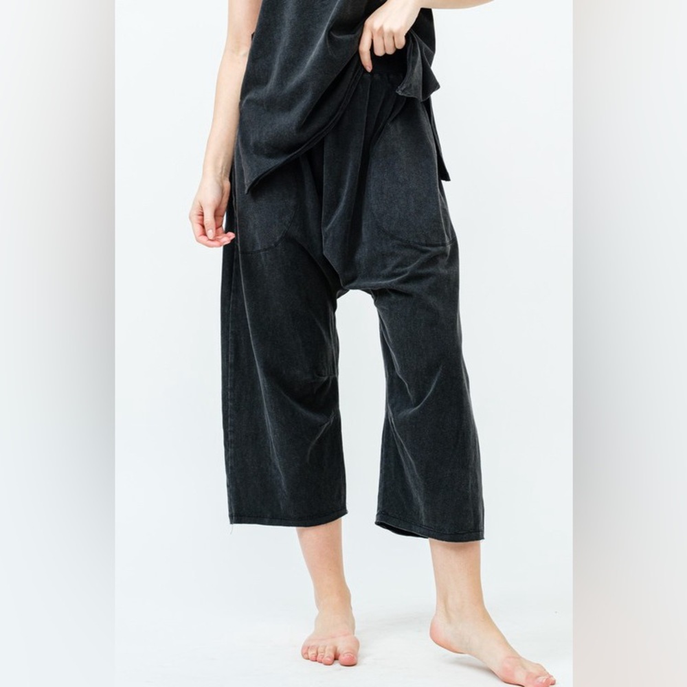 Better Be Charcoal Women's Capris